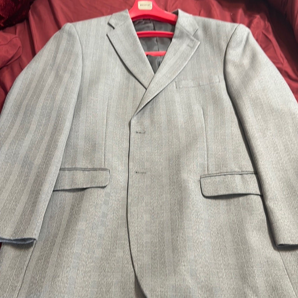 Freshly cleaned Mazzoni blazer size 48R.